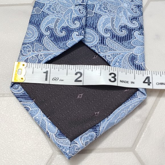 Men's BACHRACH 100% Silk Hand Made Tie Blue Paisley Pattern - Picture 5 of 6